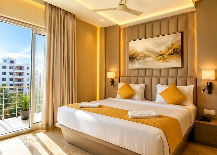 The Bay Suites - Sea Beach Front Hotel - Rooftop Infinity Pool - Balcony & Sea View In All Rooms - New Marine Drive Road - Complimentary Breakfast