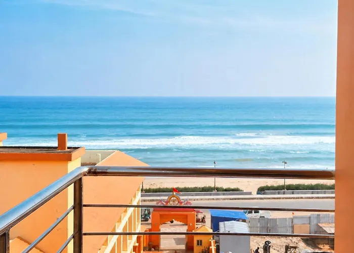 New Hotel Golden Wave Premium In Marine Drive - Sea View Rooms With Balcony - Free Parking, Restaurant, Free Wi-Fi, Spacious Rooms